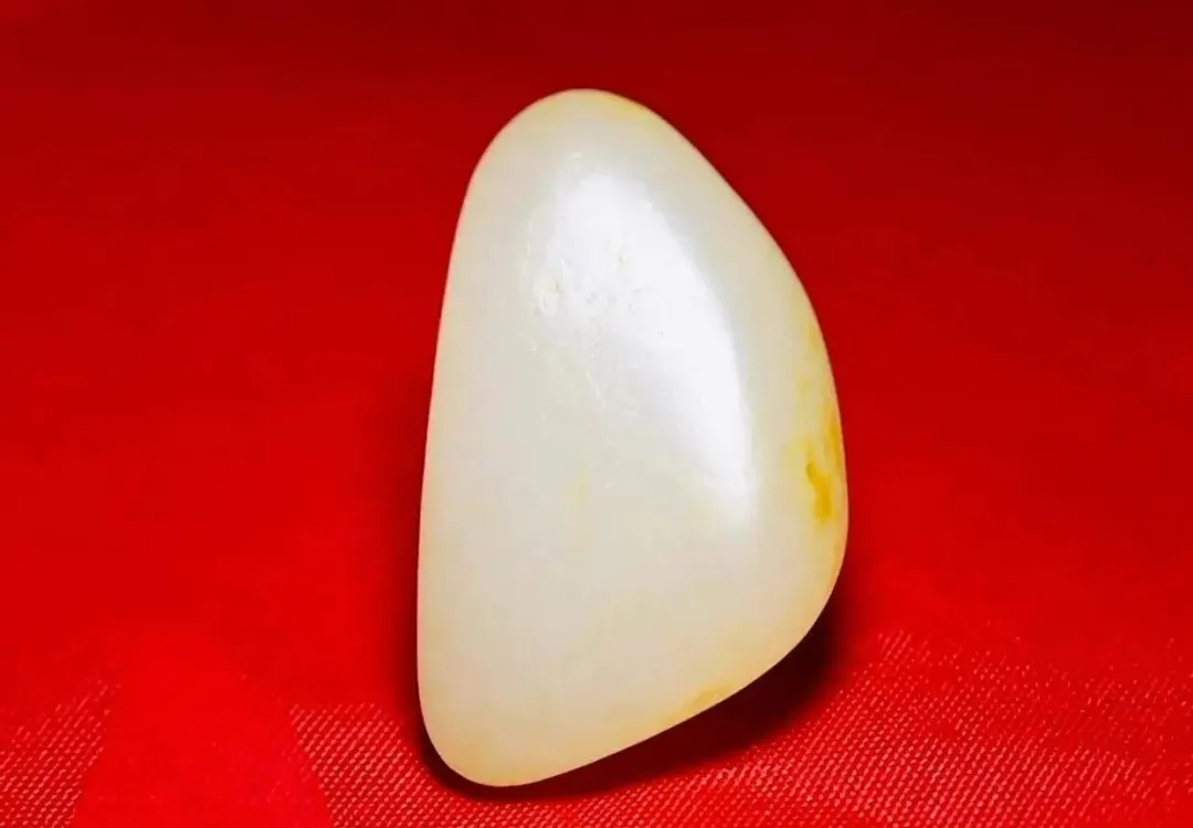 接纳这九种&ldquo;不完美&rdquo;，方能读懂&ldquo;顶级&rdquo;和田玉